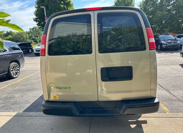 2017 Chevrolet Express 2500 Work Van – BC261390A full