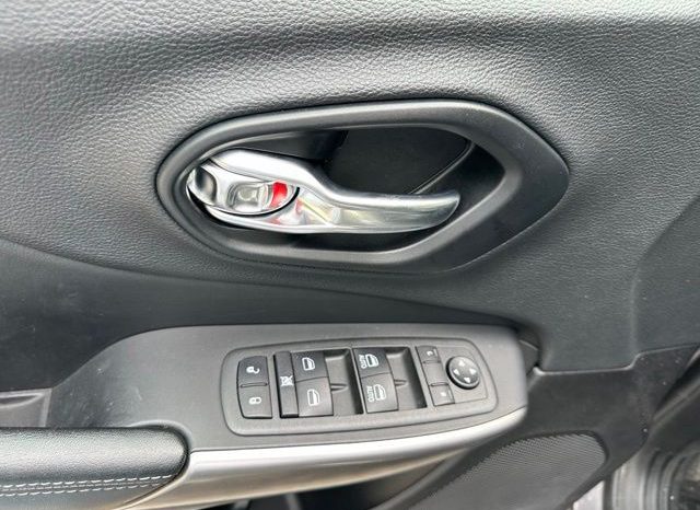 2022 Jeep Cherokee Latitude Lux – BC262351A full