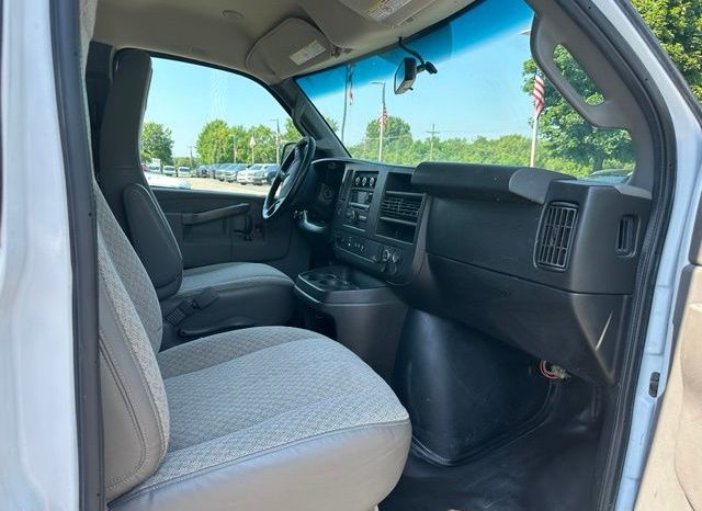 2020 Chevrolet Express 3500 Work Van – BC253339A full