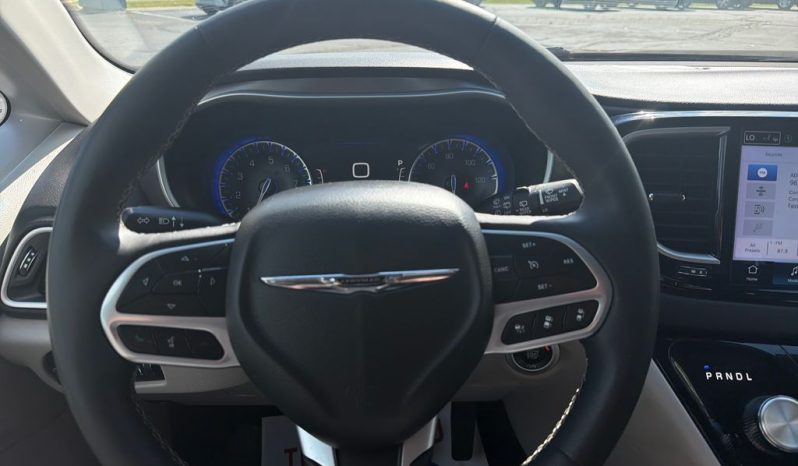 2024 Chrysler Pacifica Touring L – CCA0192 full