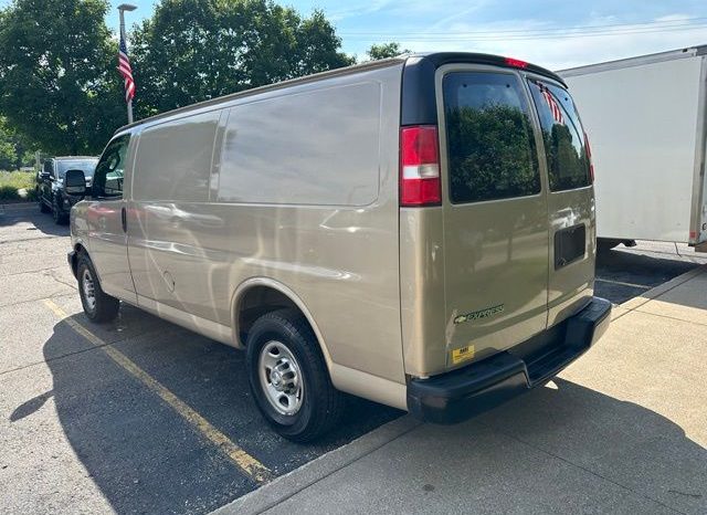 2017 Chevrolet Express 2500 Work Van – BC261390A full