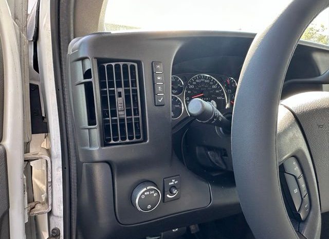 2020 GMC Savana Cutaway 4500 4500 Van – BC240056A full