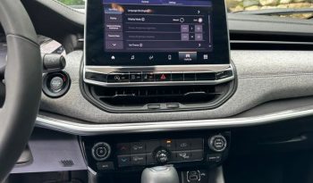 2023 Jeep Compass Latitude Lux – BCP0341 full