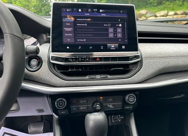 2023 Jeep Compass Latitude Lux – BCP0341 full