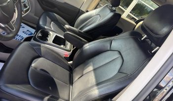 2024 Chrysler Pacifica Touring L – CCA0192 full