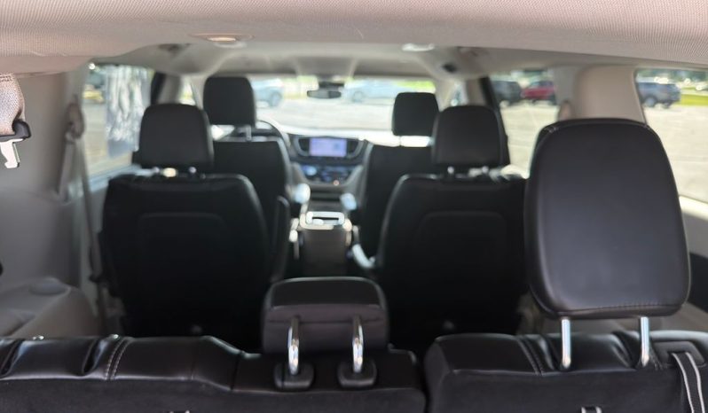 2024 Chrysler Pacifica Touring L – CCA0192 full