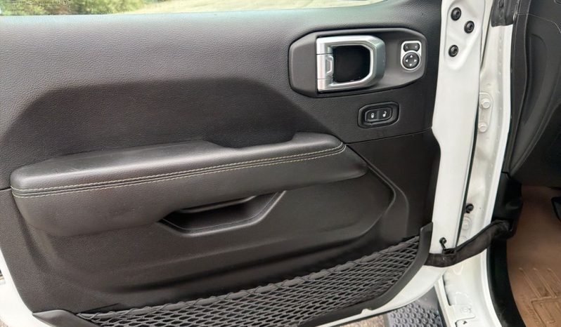 2022 Jeep Wrangler Unlimited Sahara – CC260895A full