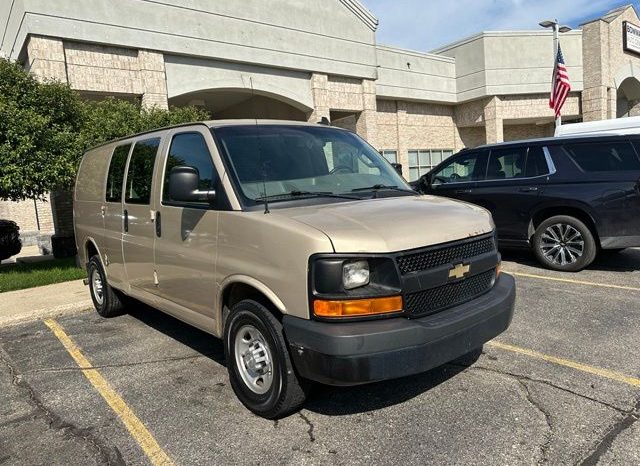 2017 Chevrolet Express 2500 Work Van – BC261390A full
