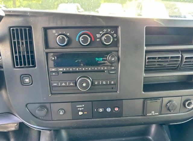 2017 Chevrolet Express 2500 Work Van – BC261390A full