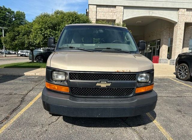 2017 Chevrolet Express 2500 Work Van – BC261390A full