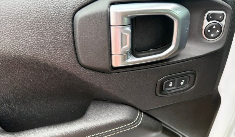 2022 Jeep Wrangler Unlimited Sahara – CC260895A full